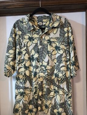 Tommy Bahama Vintage Floral Shirt